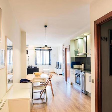 Sweet Bcn Plaza Universidad Apartment Barcelona Bagian luar foto